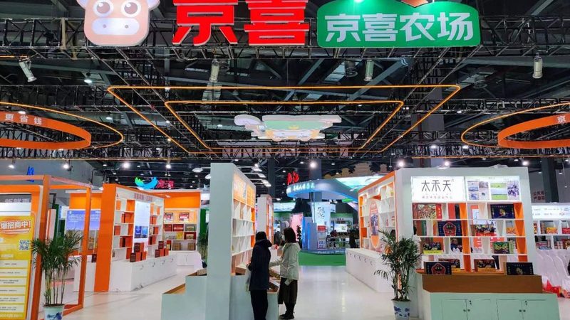 写真喷绘背胶与相纸：材质对比与选择指南**