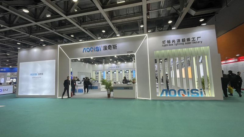 平面设计与UI设计：本质区别与各自领域应用